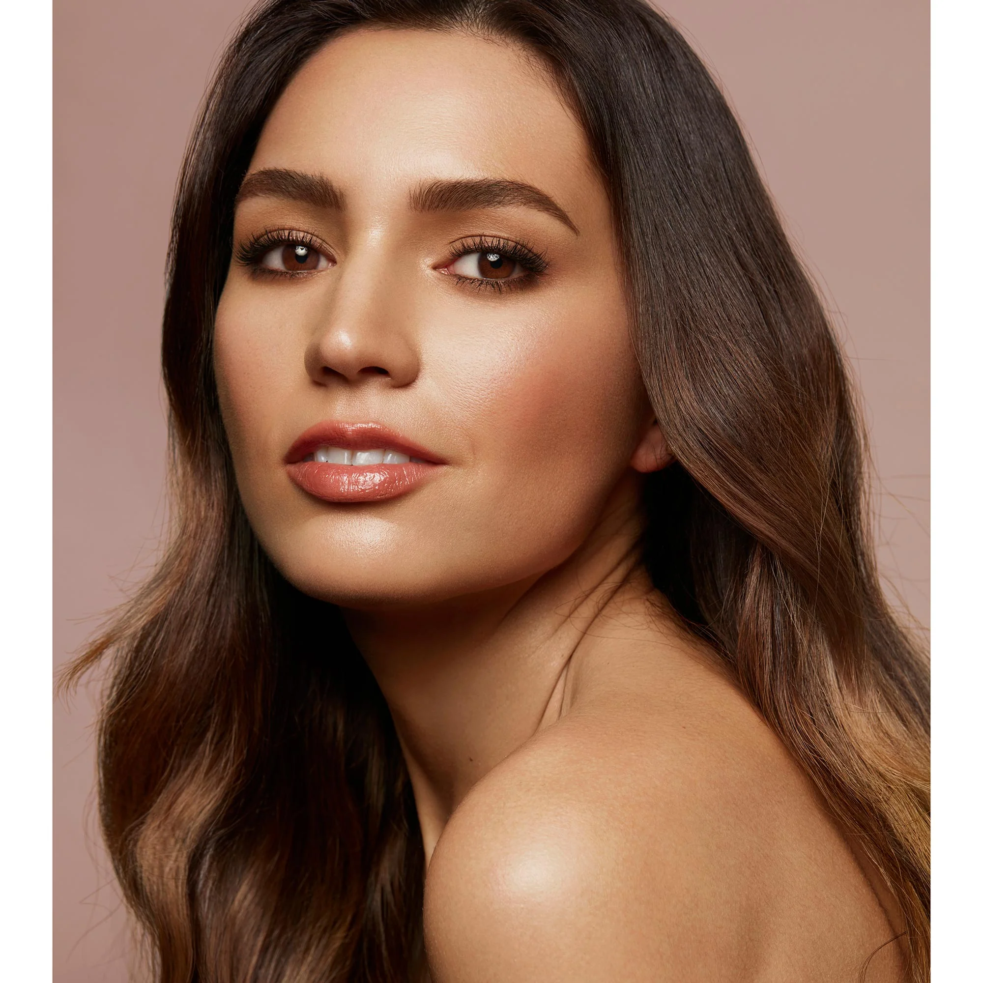 Close-Up Concealer - Image 23