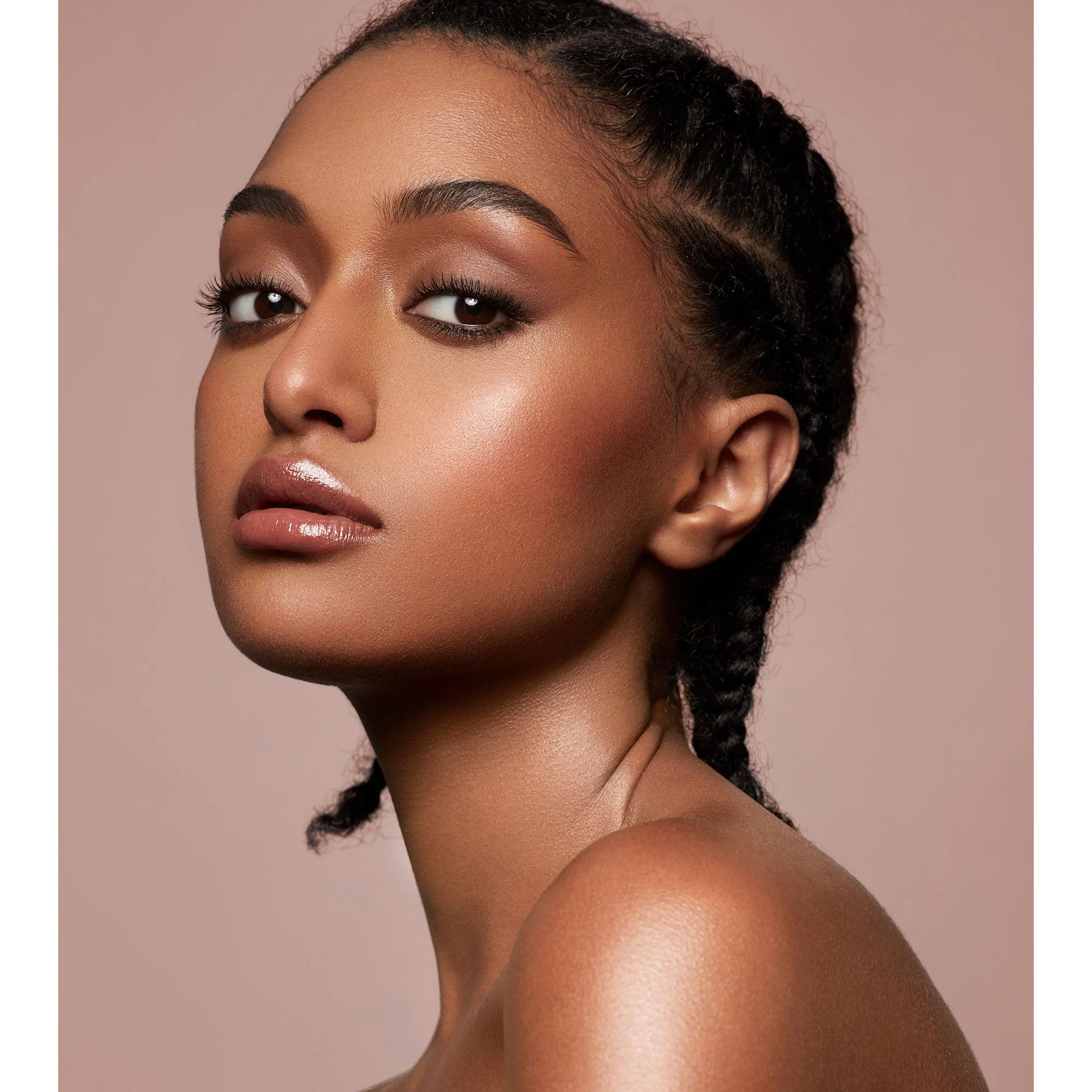 Close-Up Concealer - Image 39