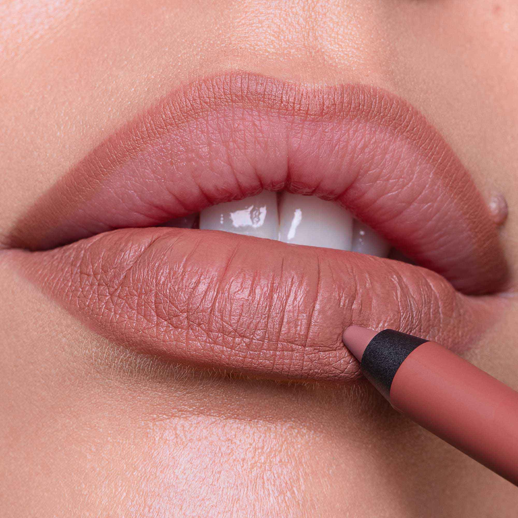 Close-Up Lip Shaper - Image 8