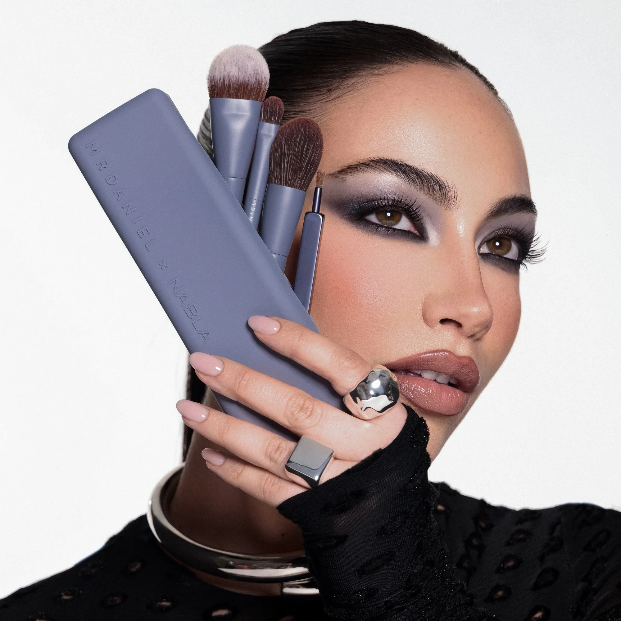 Brush Clutch - Image 4